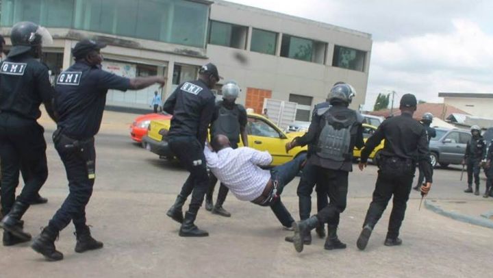 Déclaration du SYNAPPCI relative à l’agression des journalistes Coulibaly Daouda et Landry Beugré par des policiers ivoiriens.